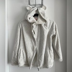 La Vi En Rose plush lounge zip snow leopard sweater with hood. Worn once, size M